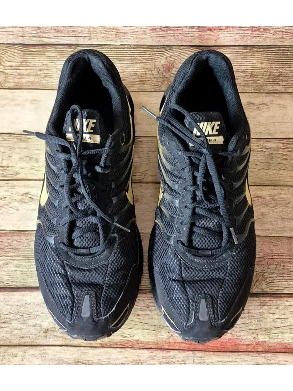 Nike Air Max Torch 4 Mens Size 11.5 Black Metallic Gold Running Shoe CN2159-002